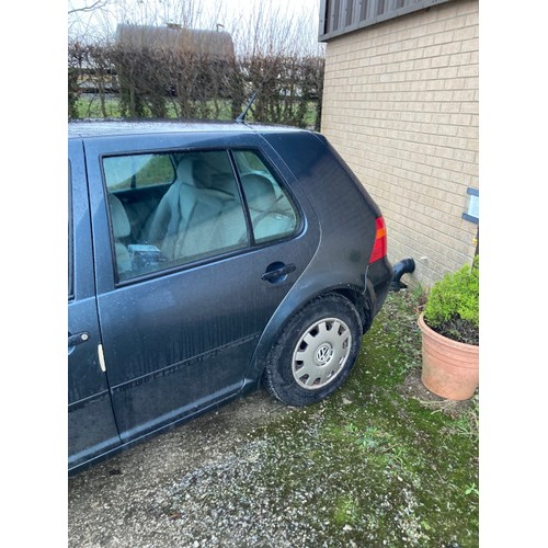 386 - W157 XBD VW Golf SE, 5 door hatchback in grey, Date of first registration 02/05/2000, 1600CC, petrol... 