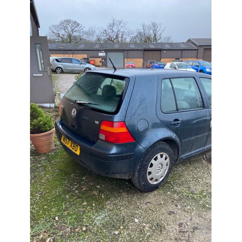 386 - W157 XBD VW Golf SE, 5 door hatchback in grey, Date of first registration 02/05/2000, 1600CC, petrol... 