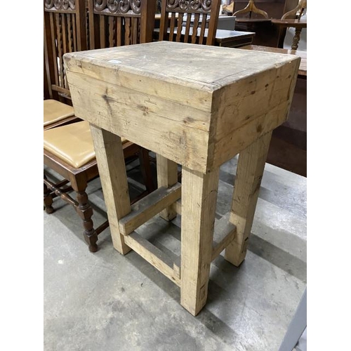 104 - Oak butchers block 87H 55W 44D