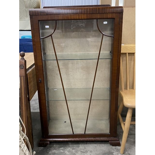 88 - Edwardian mahogany glazed display cabinet with 1 key 125H 68W 33D