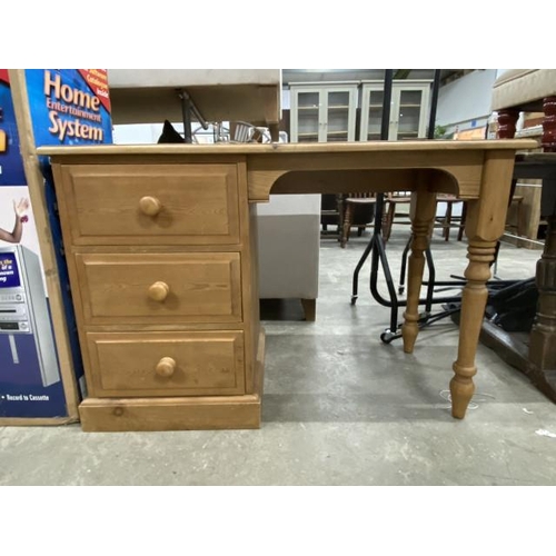 97 - Pine 3 drawer dressing table 76H 114D 51W