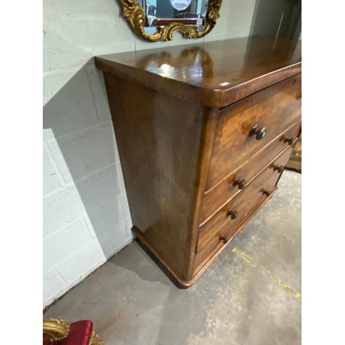 69 - Victorian mahogany 4 drawer chest 124H 122W 55D