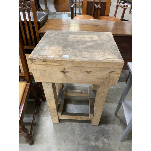 104 - Oak butchers block 87H 55W 44D