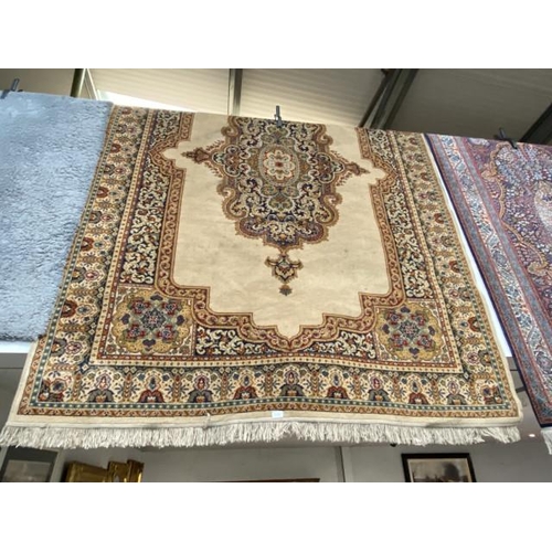 122 - Aban Persian rug 200 x 290cm (will require cleaning)