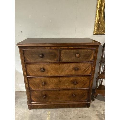 70 - Victorian mahogany 2 over 3 chest of drawers (missing one knob) 122H 120W 52D