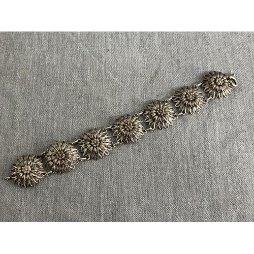 287 - Silver filigree flower design bracelet