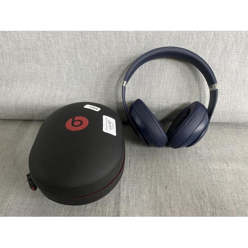 347 - Cased Beats wireless studio 3 headphones (colour blue)