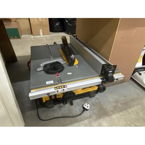 438 - DeWalt DW745 230V 250mm table saw