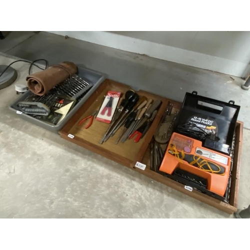 458 - 2 trays of drill bits, Burgess Rotool Plus kit and tray of screw drivers