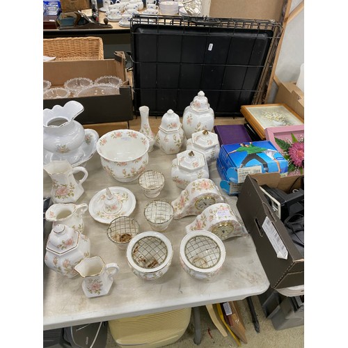 457 - Large quantity of collectables including 22 pieces Fentons bone china, decorative plates including R... 