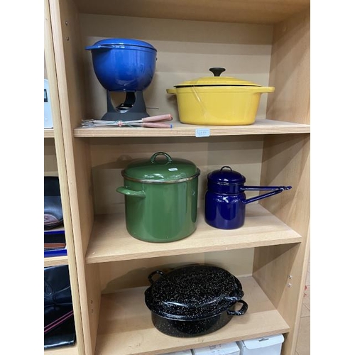 231 - Cast iron fondue set, Le Creuset dish, enamel Bain Marie, enamel pot etc.