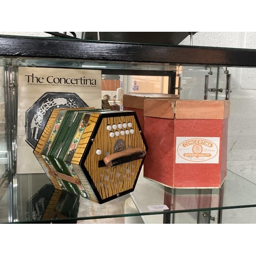 315 - Boxed Scholer German 20 keys concertina (No. 2516/D) with a handbook & tutor for beginners on the En... 