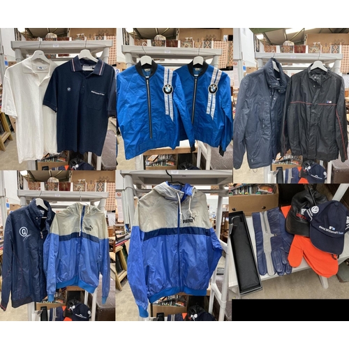 433 - Rail of BMW weatherproof jackets  (3 size L, 2 size M), 2 BMW Polo shirts including Sauber F1 Team (... 