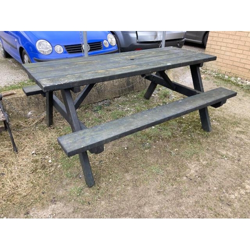 472 - Wooden garden picnic table 78H 180W 135D