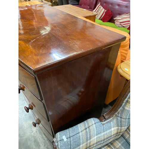 50 - Georgian mahogany 2 over 3 chest of drawers 102H 104W 53D