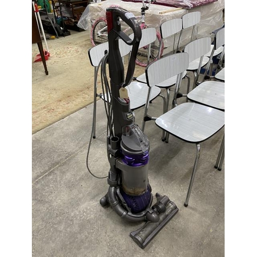 159 - Dyson DC25