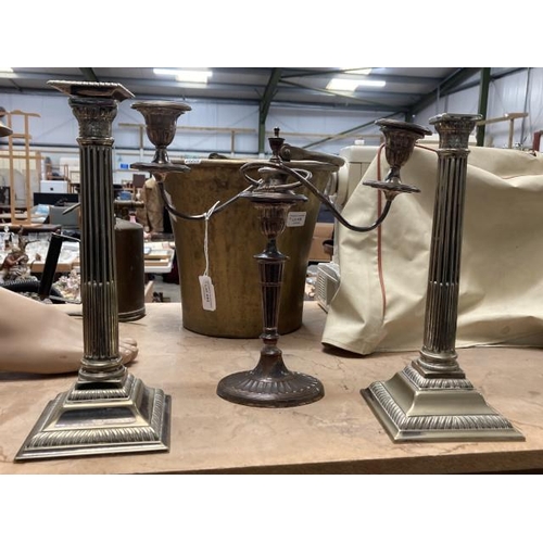 442 - Candlesticks & candelabra