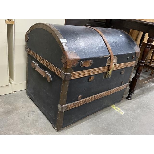 70 - Vintage domed top trunk 63H 76W 51D