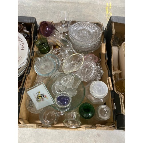 491 - 7 boxes of assorted glassware including candleholders, fruit dishes, glasses, vases etc, Royal Doult... 