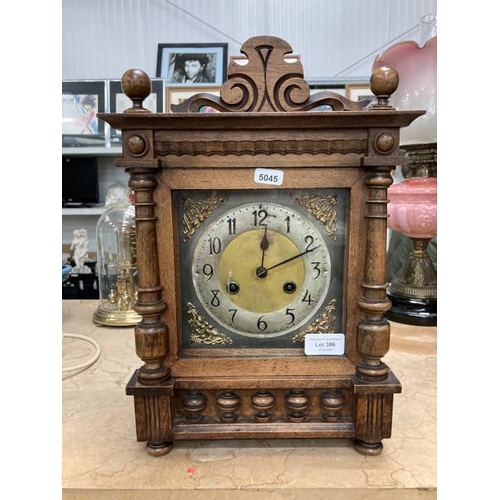 386 - Edwardian mahogany mantle clock with key & pendulum