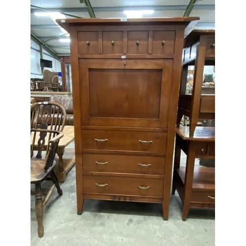 79 - 20th century Apogeo bureau/chest 147H 90W 43D