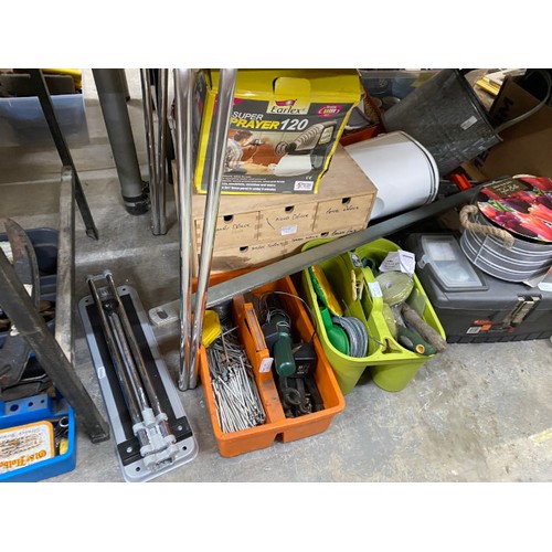 425 - Good quantity of assorted workshop tools etc