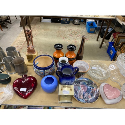 434 - Good selection of collectables and table wares including pewter tankards, cut glass, assorted metal ... 