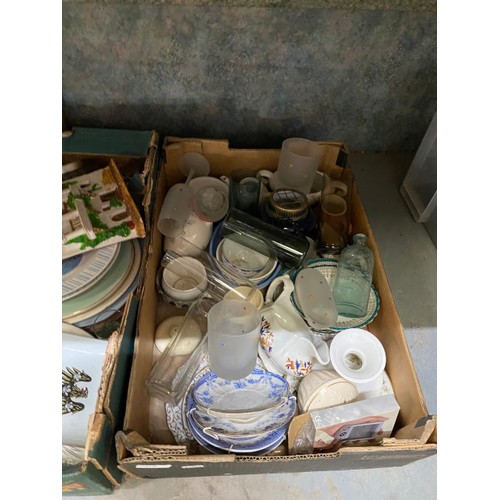 418 - 13 boxes of collectables, glass & china