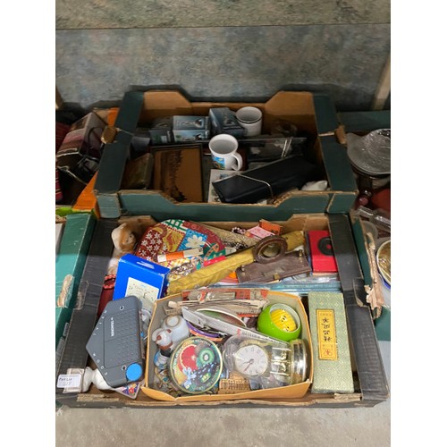 418 - 13 boxes of collectables, glass & china