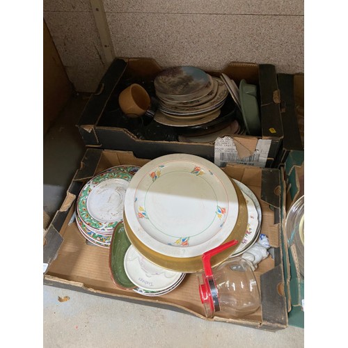 418 - 13 boxes of collectables, glass & china