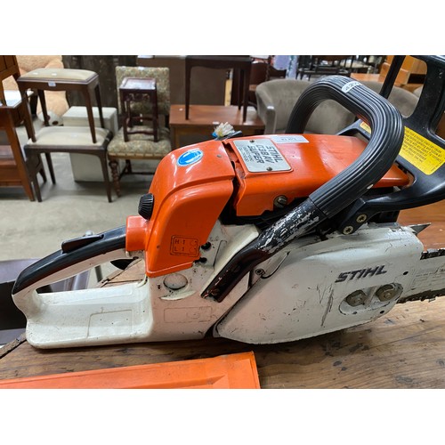 18 - STIHL 038AV Super petrol chainsaw