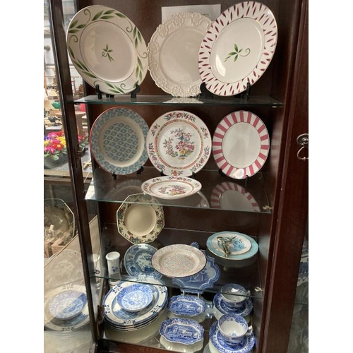 500 - 7 Oka plates inc. 'Lian', 'Leyla', 'Fuego' etc., 6 pieces of Spode Italian c.1816 blue & white potte... 