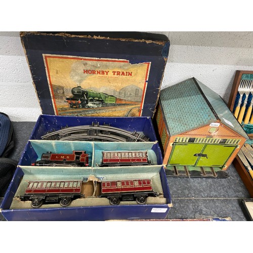 479 - Hornby O gauge clockwork passenger train set (box as seen), Kay trackless clockwork train set, boxed... 