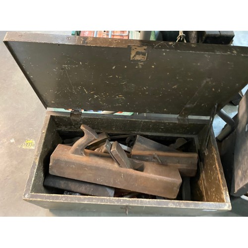 520 - 3 wooden tool chests containing old wood working tools, 4 Stilsons wrenches, spanner, planes, heavy ... 