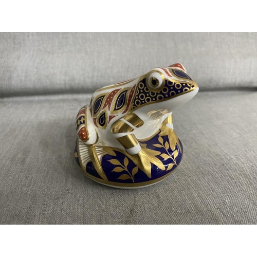 247 - Royal Crown Derby Frog paperweight