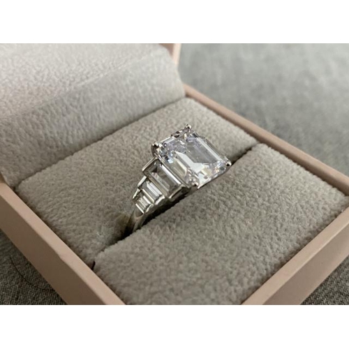 264 - Diamonique 925 silver baguette gem ring (size O 1/2)