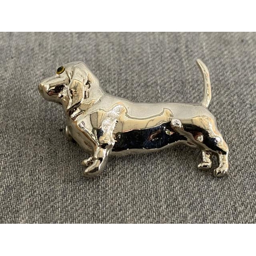 302 - Silver Dachshund brooch