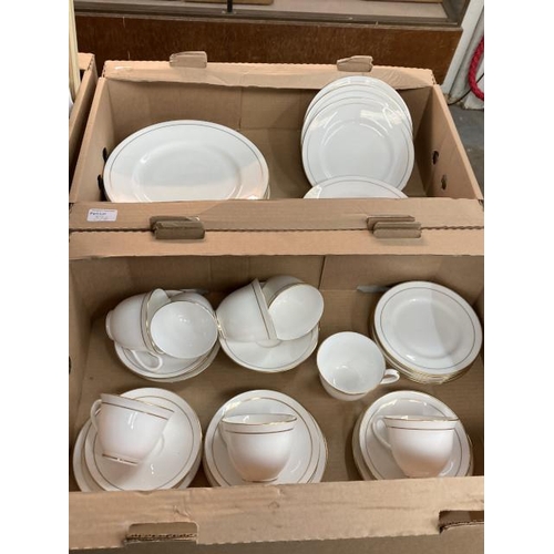 374 - 39 pieces of Royal Worcester 'Contessa' bone china