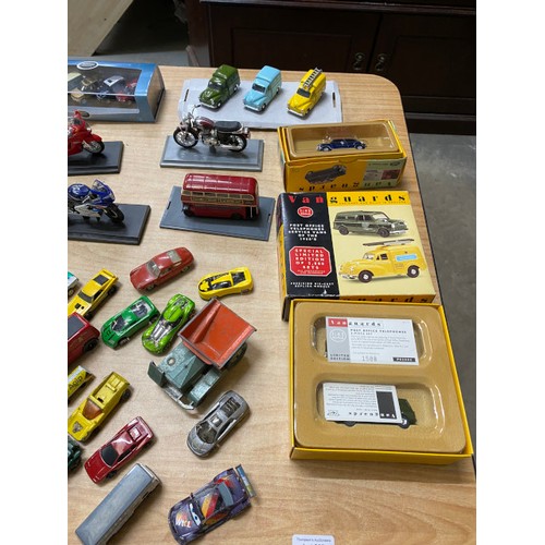 367 - Collection of model cars & motorbikes inc. 7 Burago, Matchbox, Oxford etc.