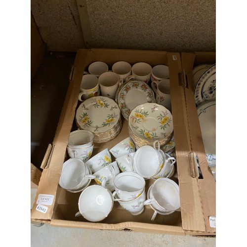 422 - 9 good boxes of ceramics inc. set of 12 asparagus plates, Colclough tea service, Dutch blue & white ... 