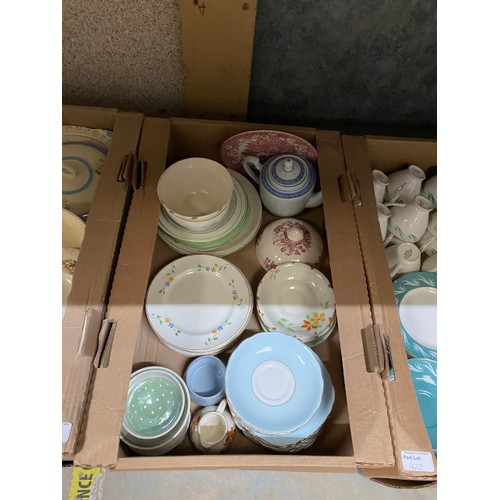 422 - 9 good boxes of ceramics inc. set of 12 asparagus plates, Colclough tea service, Dutch blue & white ... 