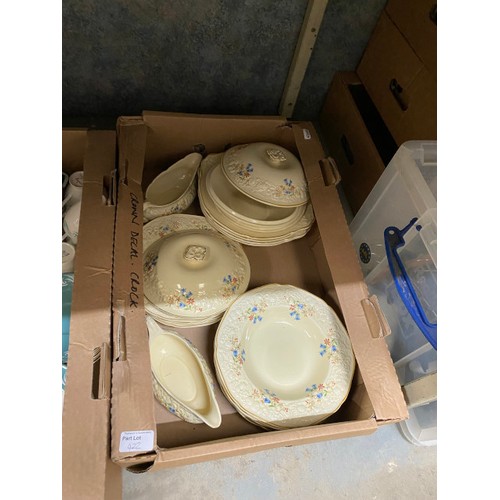 422 - 9 good boxes of ceramics inc. set of 12 asparagus plates, Colclough tea service, Dutch blue & white ... 