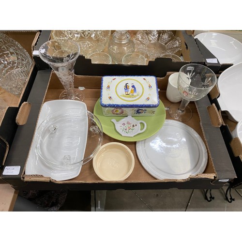 424 - Assorted collectables including a watercolour, Oneida serving plate, Marks & Spencer, Charlie Bingha... 