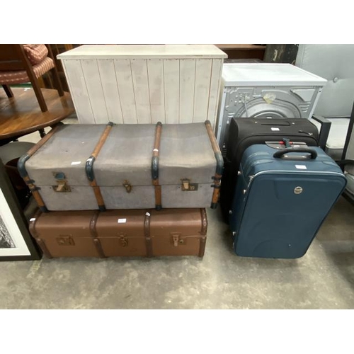 165 - 2 vintage travelling trunks 33H 92W 50D & 31H 90W 50D & 2 others