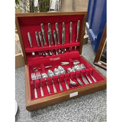 204 - 48 piece canteen of Community cutlery