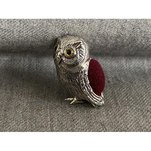 307 - Silver owl pin cushion