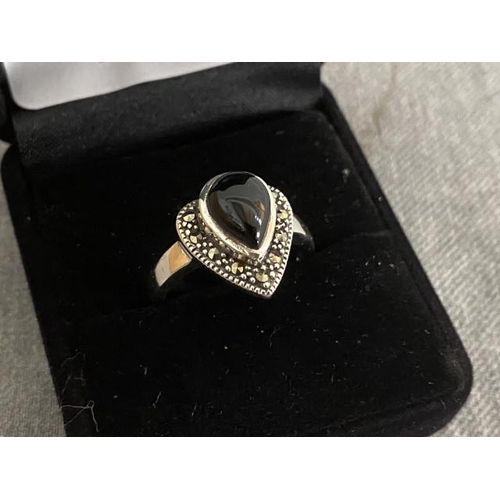 355 - Silver, jet & marcasite ring (size R)