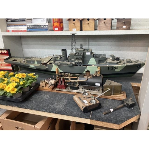 402 - Model RC controlled steam engine F386 Royal Navy warship HMS Hedingham Castle on stand with Ripmax F... 