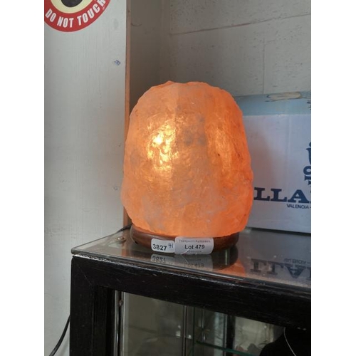 479 - Himalayan crystal salt lamp