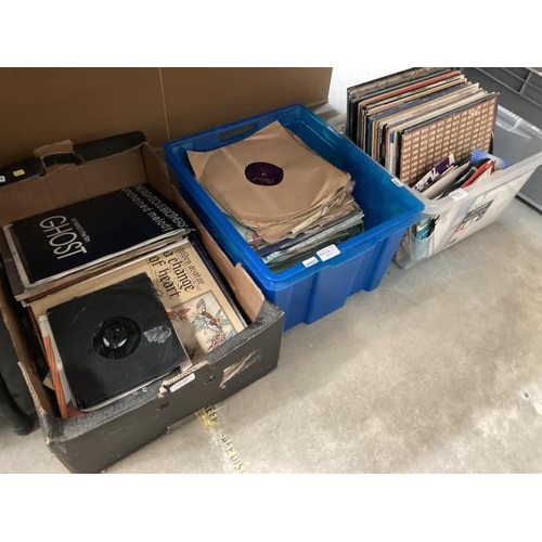 509 - 3 boxes of LP's & singles inc. Elaine Paige, Gloria Estefan etc.